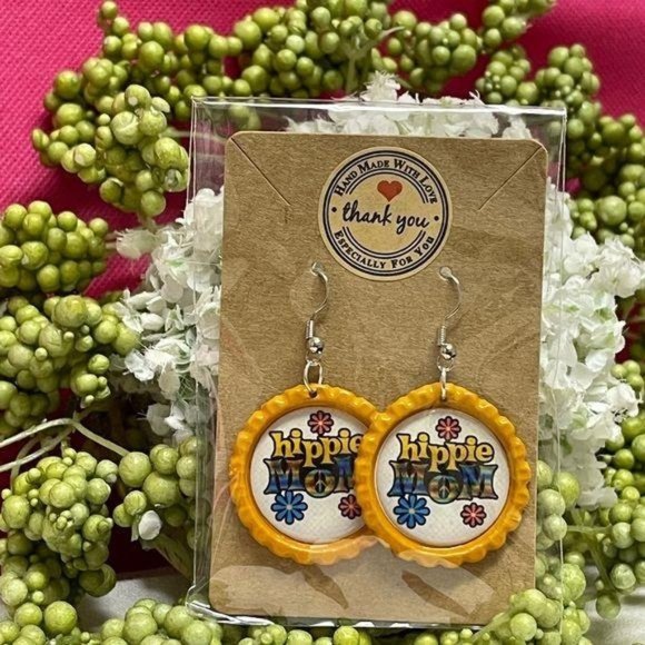 Hippie Mom Bottle Cap Retro 60's Dangle Fish-hook Earrings Handcrafted - Picture 1 of 4